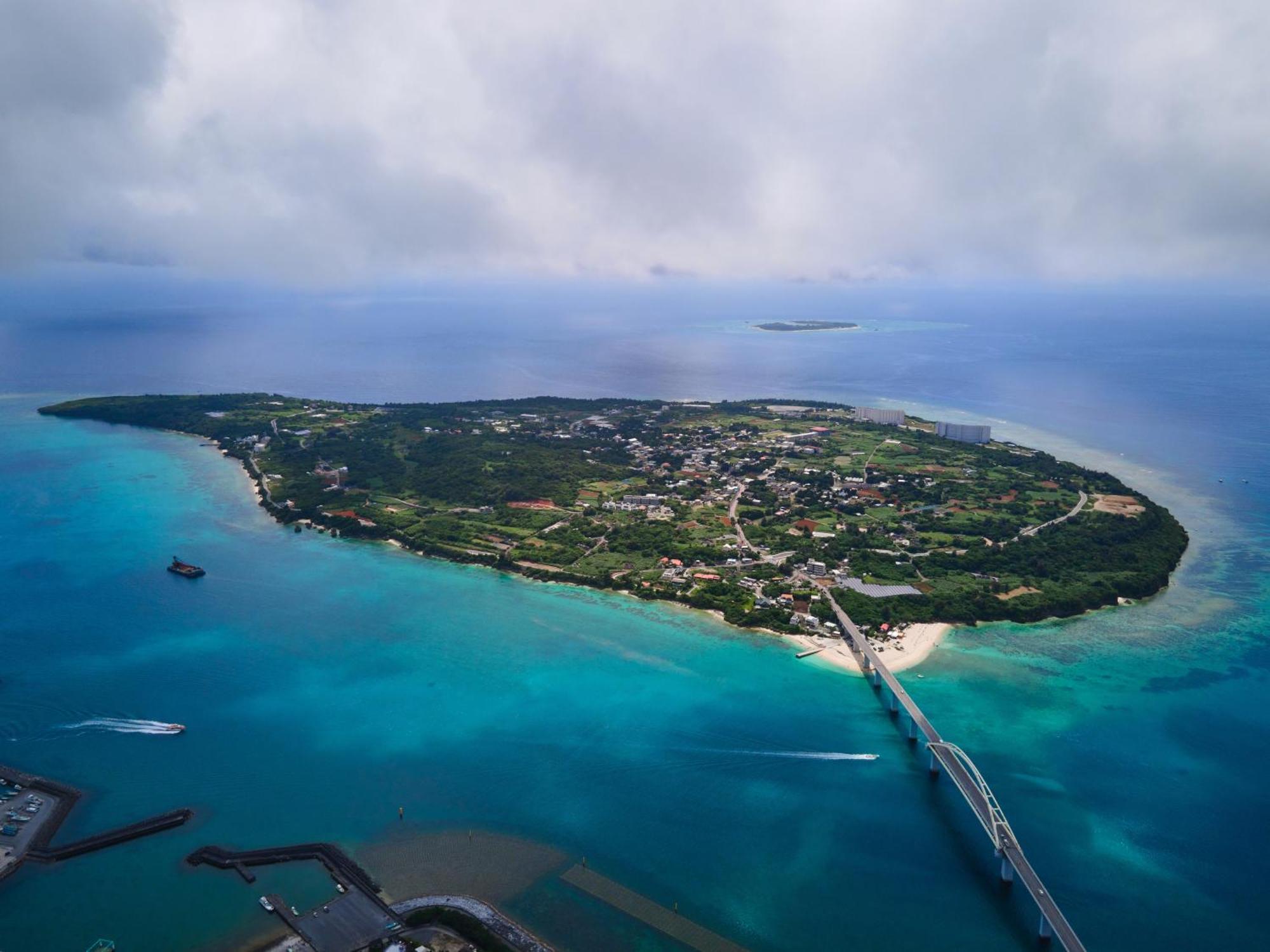 E-Horizon Resort Condominium Sesoko Motobu Kültér fotó